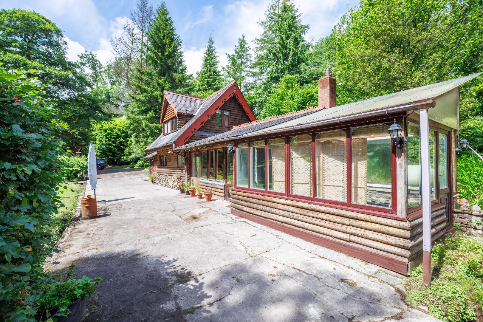 Esgaroth Parc, Llantrisant, Pontyclun CF72 8LQ